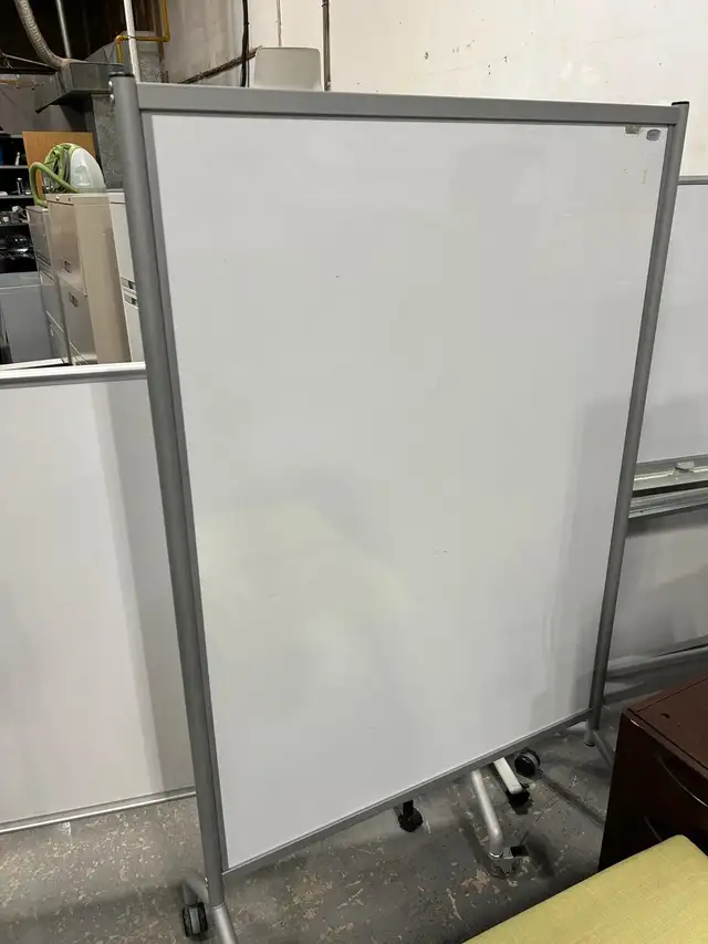 Safco Mobile Whiteboard – Large Presentation Board | $200! - Photo 2