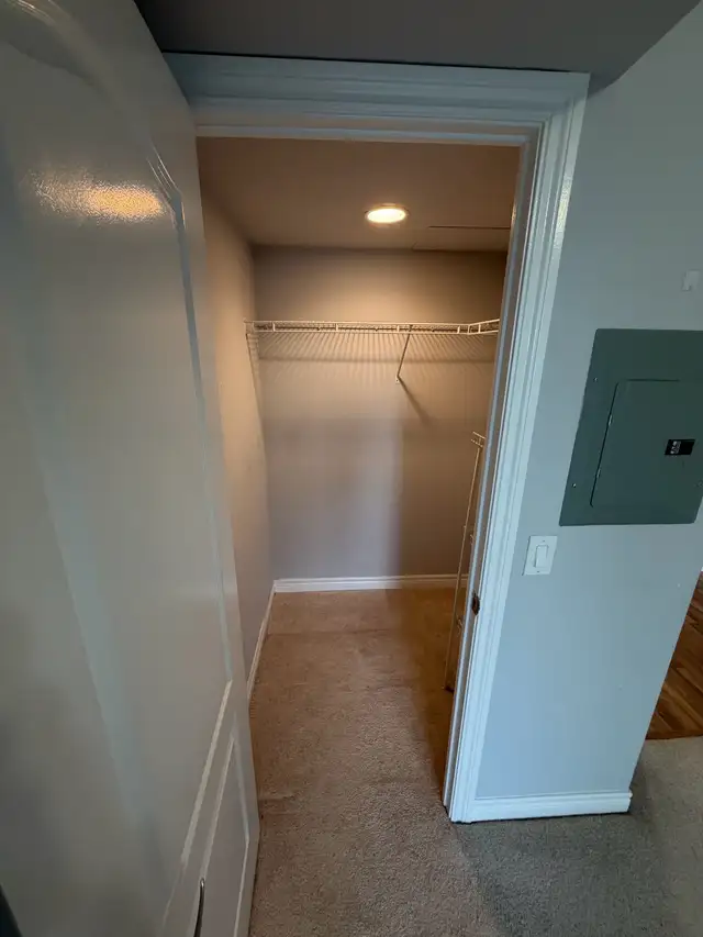 Signing Bonus: 1 Br/Bath | Parking | Locker | near STC - Photo 6