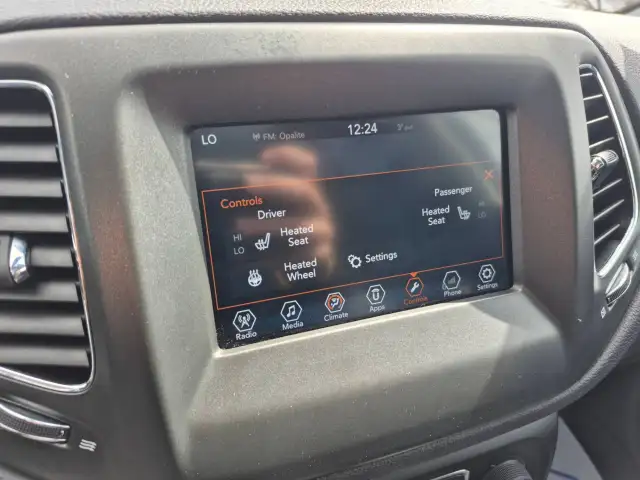 2018 Jeep Compass - Photo 8