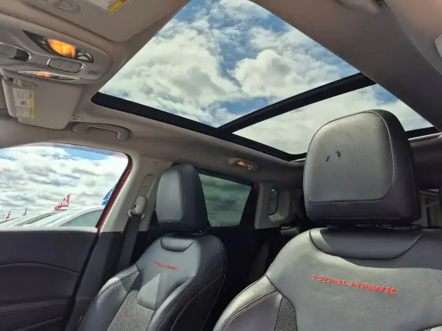 2018 Jeep Compass - Photo 12