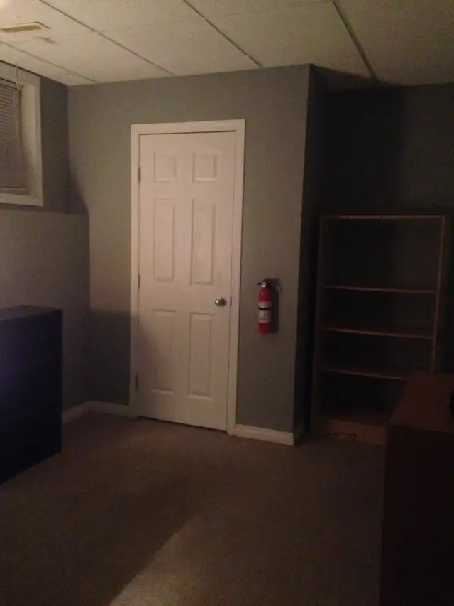 Furnished room for Rent. $650 mth. No D.D required. 780-742-9914 - Photo 2