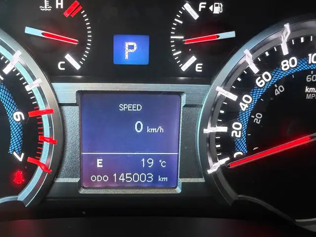 2018 Toyota 4Runner SR5 4WD • One Owner - Photo 16