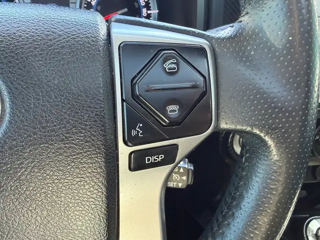 2018 Toyota 4Runner SR5 4WD • One Owner - Photo 17