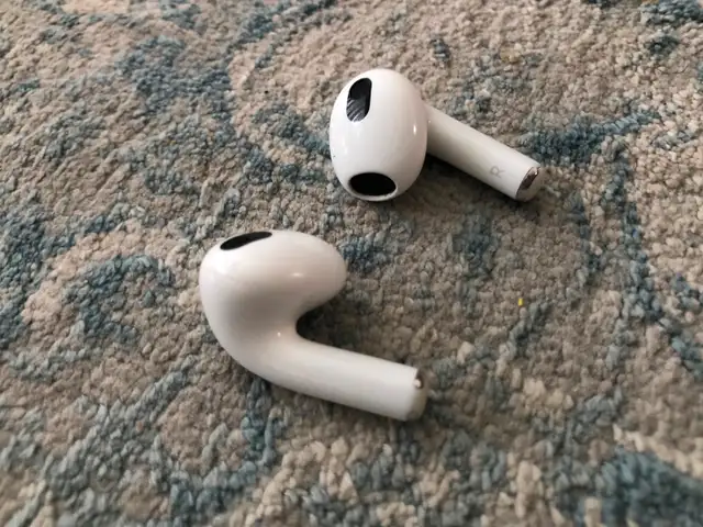 Apple AirPods Generation 3 LEFT (A2564) EARBUD ONLY - Photo 2
