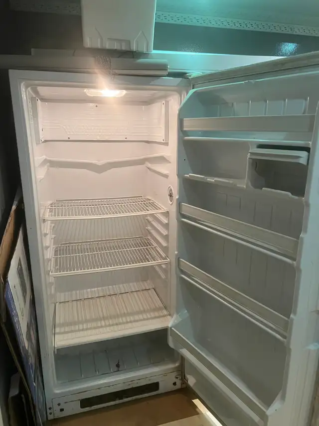 fridge for sale - Photo 2