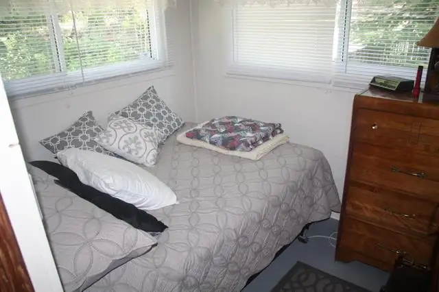 LAKEFRONT COTTAGE - Photo 7