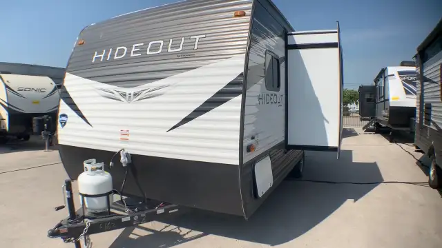 2027 RENTALS BRAND NEW 2026 CAMPERS RENT! 14 YEARS IN BUSINESS - Photo 57