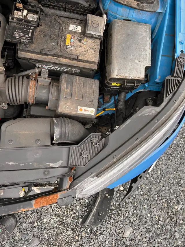 2022 Hyundai Kona Essential - Photo 13