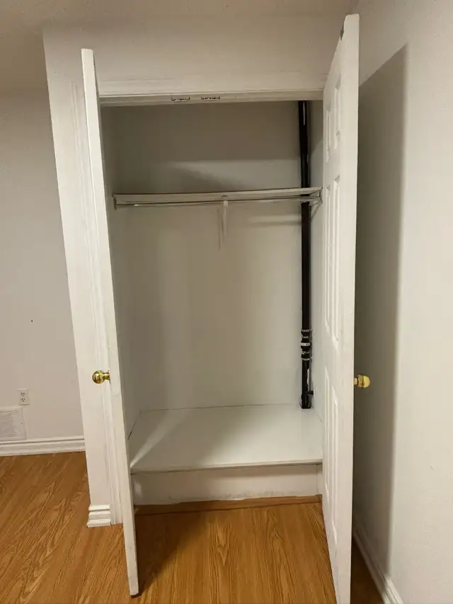 Legal basement walkout - Photo 8