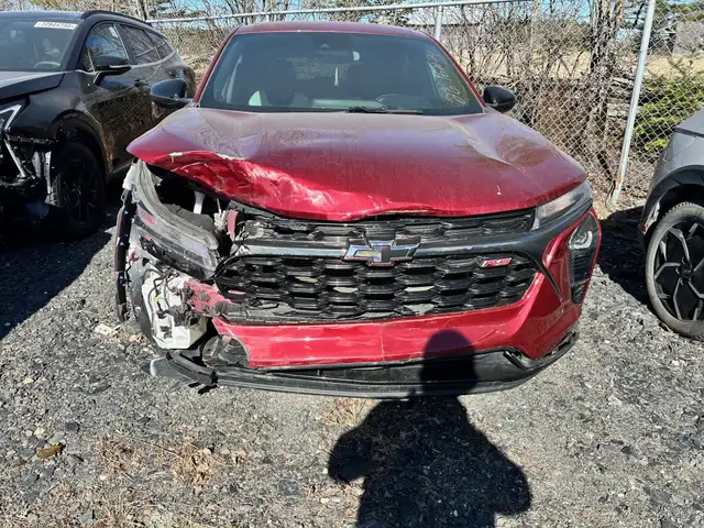 2024 Chevrolet Trax 1RS - Photo 2