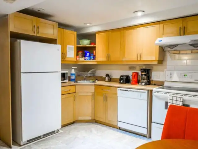 Best deal! Only $898 One Bedroom Unit One Balcony Rent - Photo 5