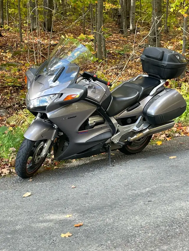 2005 Honda ST1300