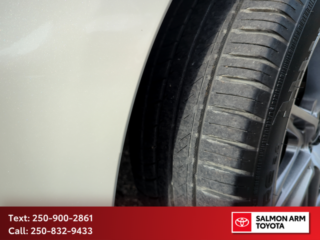 2014 Subaru Legacy - Photo 7