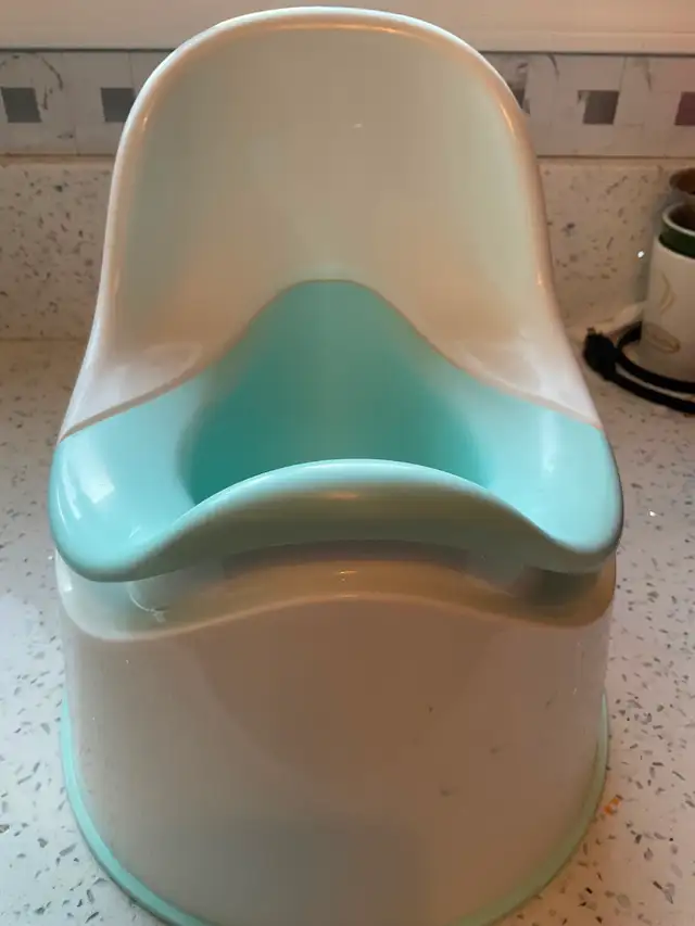 Child’s Potty - Photo 3