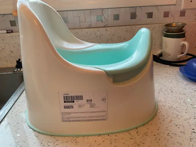 Child’s Potty - Photo 4