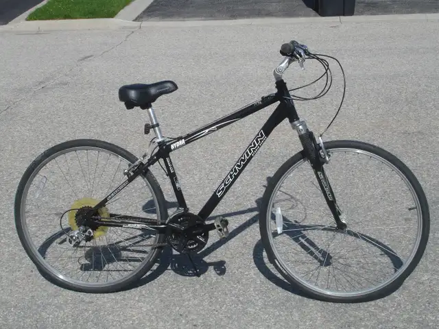 ALL ALUMINUM 700C SCHWINN HYBRID SERIES 24 SPD WITH SUSPENSION! - Photo 3