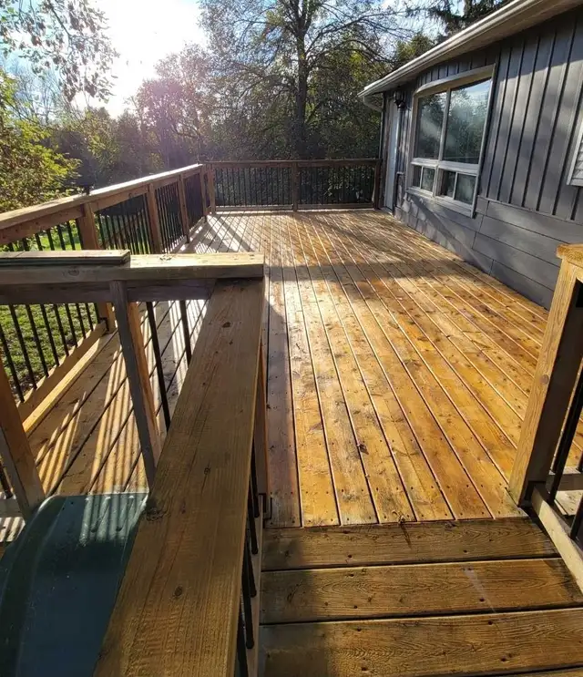 Deck restoration and outdoor service - Photo 8