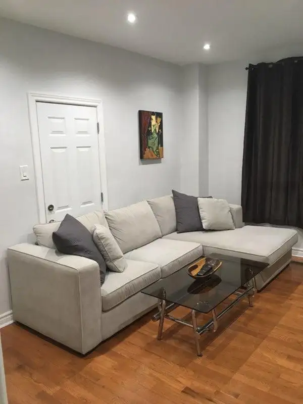 Main Floor Apartment Utilities Included - Photo 4