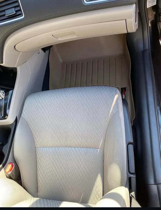 mobile interior detailing - Photo 2