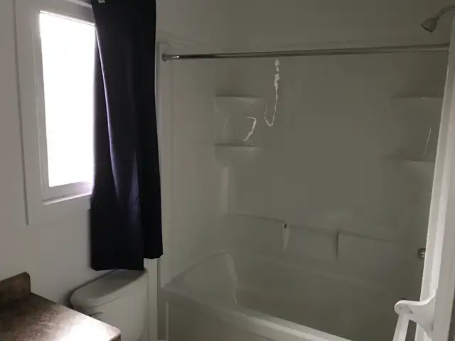 For Lease - A beautiful detached house closed to Huron Heights - Photo 9