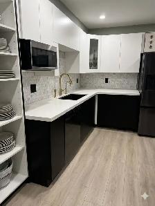 Expert Full Backsplash and Countertop Renovation