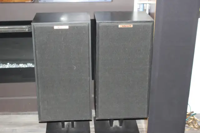 VINTAGE Klipsch KG-3 Speakers