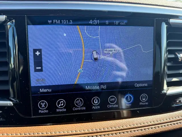 2017 Chrysler Pacifica - Photo 30