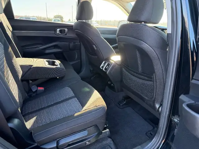 2021 Kia Sorento - Photo 13