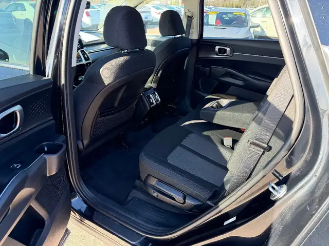 2021 Kia Sorento - Photo 14