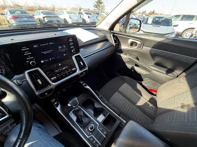 2021 Kia Sorento - Photo 27