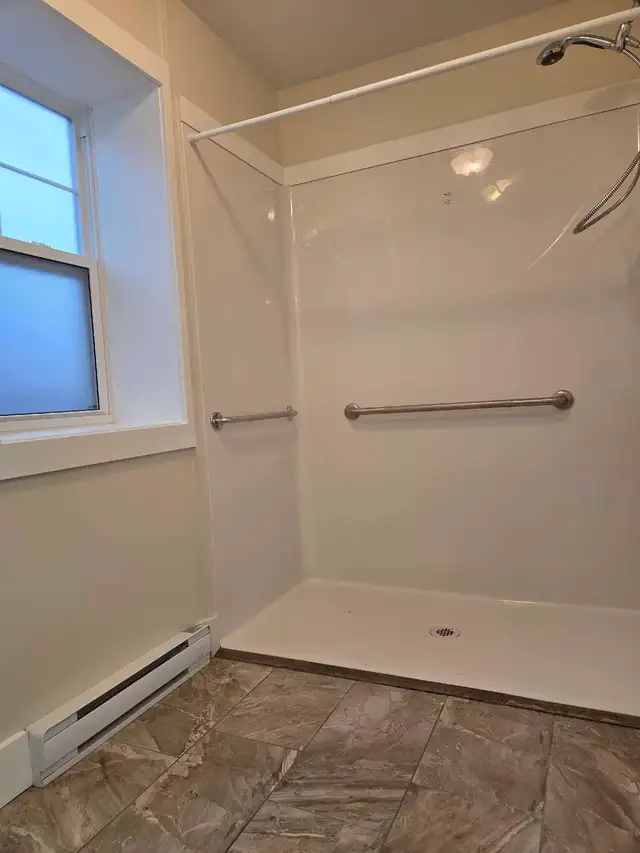 Modern 1 Bedroom – Easy Living | Ground Level | In-Suite Laundry - Photo 7