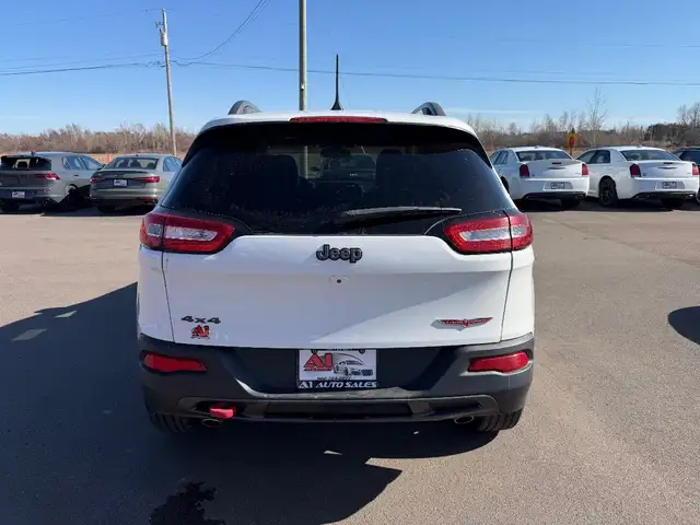 2017 Jeep Cherokee - Photo 5