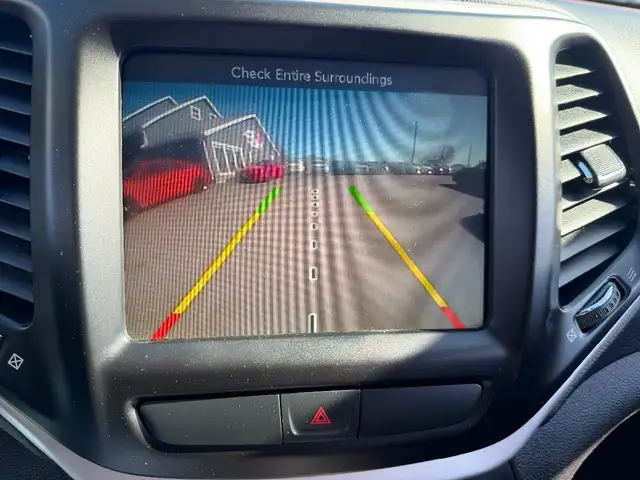 2017 Jeep Cherokee - Photo 13