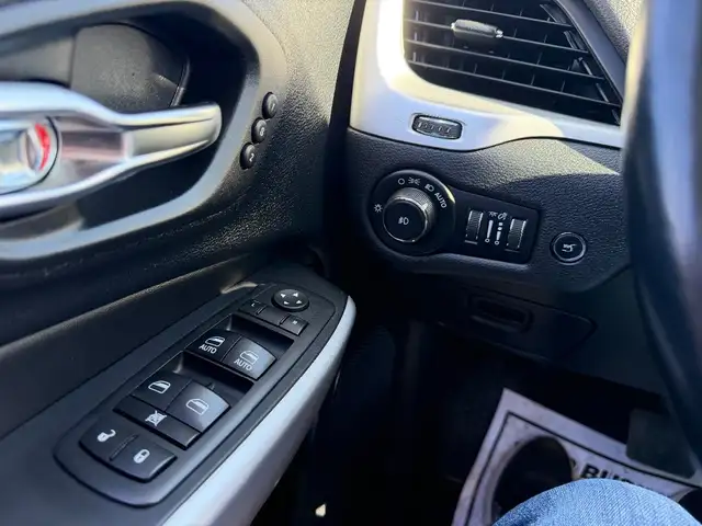 2017 Jeep Cherokee - Photo 14