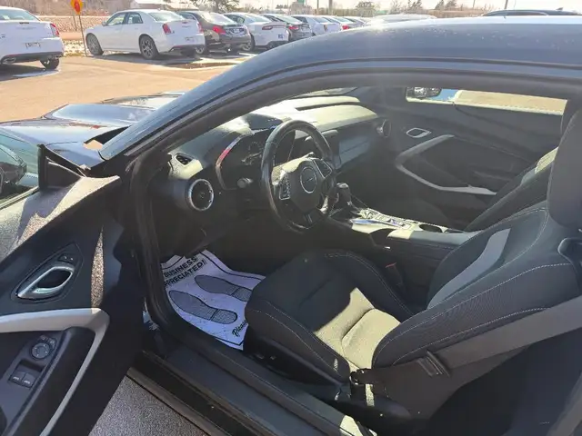 2019 Chevrolet CAMARO - Photo 11