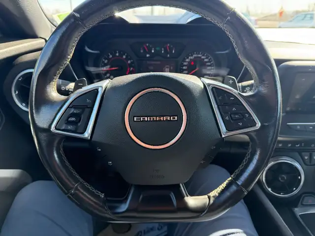 2019 Chevrolet CAMARO - Photo 17
