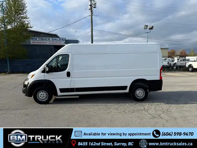 2023 Ram Promaster 2500 Cargo / High Roof / Shelving / Divider - Photo 7