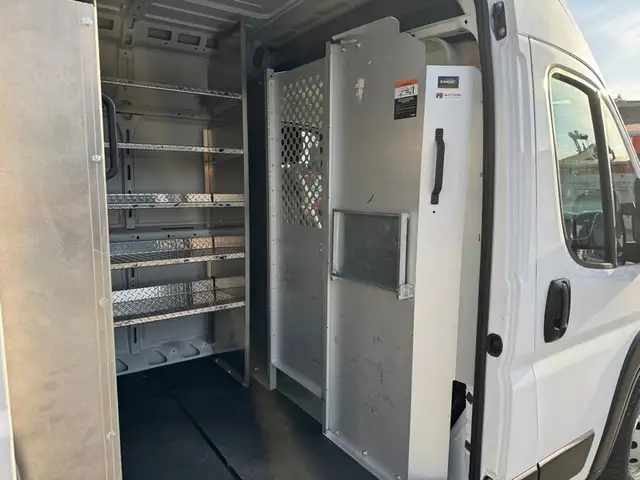 2023 Ram Promaster 2500 Cargo / High Roof / Shelving / Divider - Photo 16