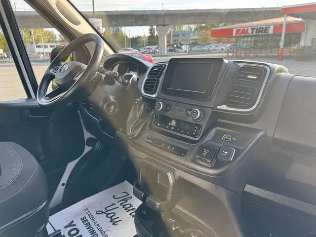 2023 Ram Promaster 2500 Cargo / High Roof / Shelving / Divider - Photo 18