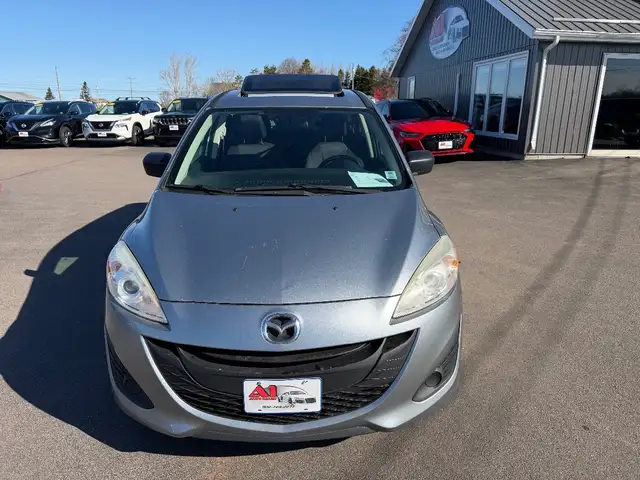 2017 Mazda Mazda5 - Photo 2