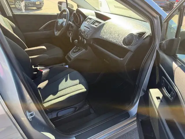 2017 Mazda Mazda5 - Photo 9