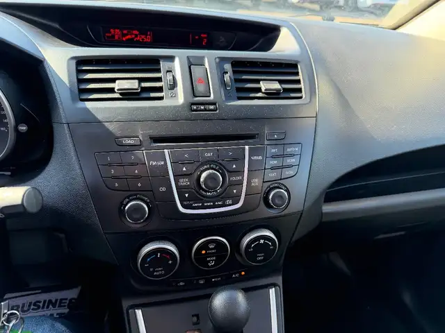 2017 Mazda Mazda5 - Photo 15