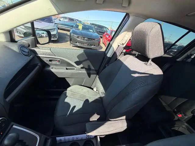 2017 Mazda Mazda5 - Photo 17