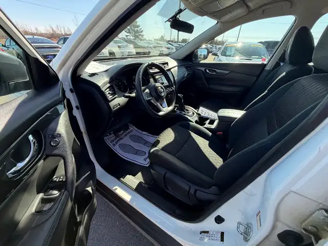 2017 Nissan ROGUE - Photo 12