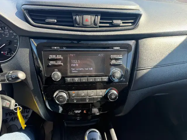 2017 Nissan ROGUE - Photo 15