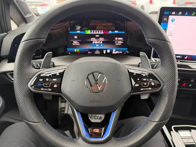 2026 Volkswagen Golf - Photo 26