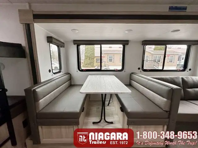 2025 EAST TO WEST SILVER LAKE 2700BH Travel Trailer - Photo 10