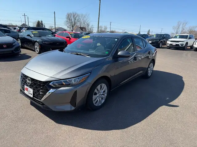 2024 Nissan Sentra - Photo 3