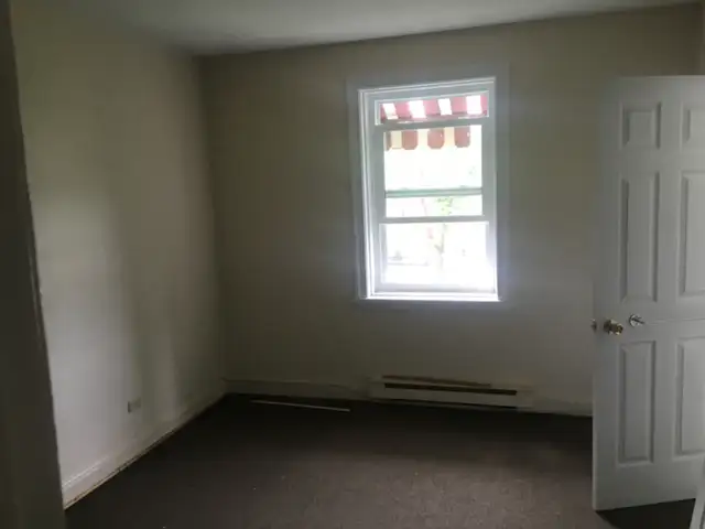 Apartment rental - Photo 4