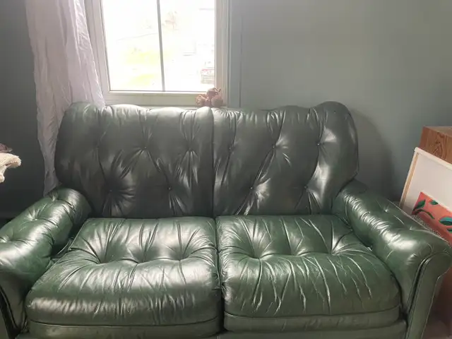 Hancock & Moore genuine leather couch - Photo 2
